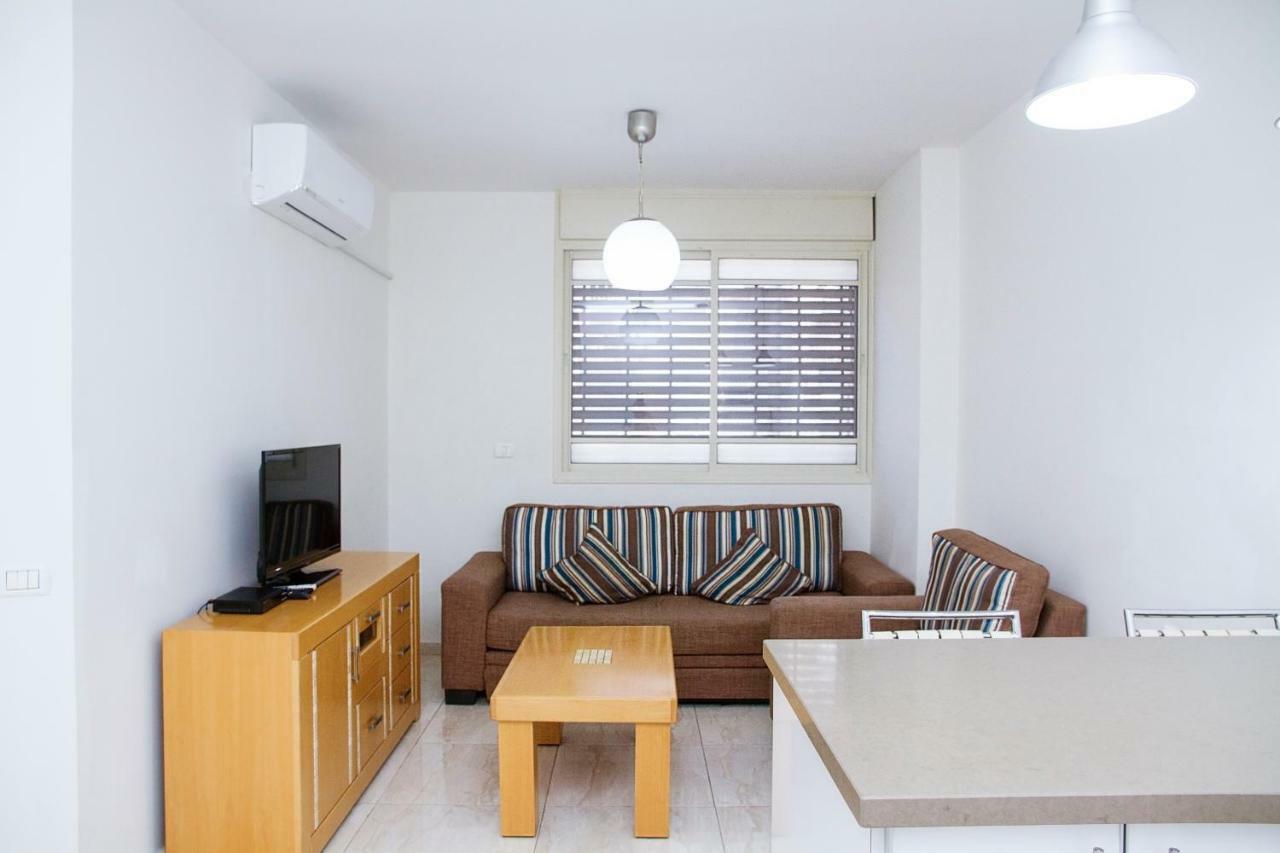 Apartments4You Dinara Bat Yam Dış mekan fotoğraf